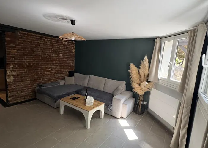 Gare/centre Apartment *